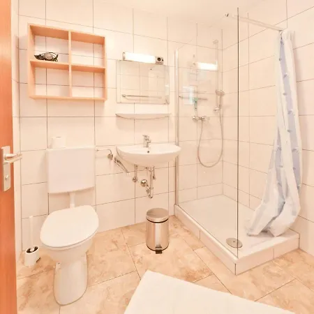 Hébergement de vacances Beautiful With Shared Pool *