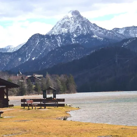 Beautiful With Shared Pool * Nesselwang