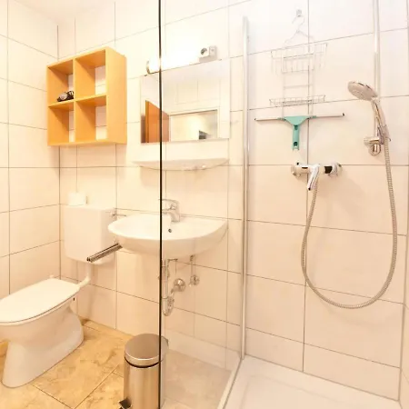 Beautiful With Shared Pool Holiday home